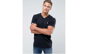 Slim Fit T-Shirt V-Neck Logo in Black
